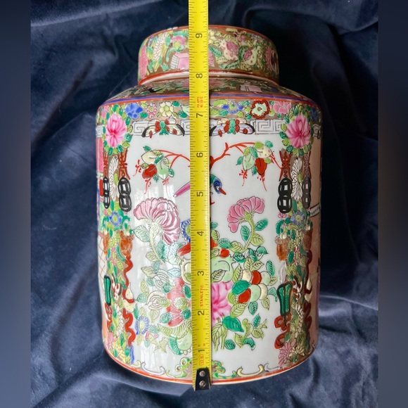 Stunning Large Antique Rose Famille Canton Porcelain Ginger Jar, Hand Painted - Picture 5 of 10